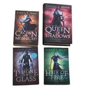 Sarah J. Maas Throne of Glass Paperback & Hardcover Set